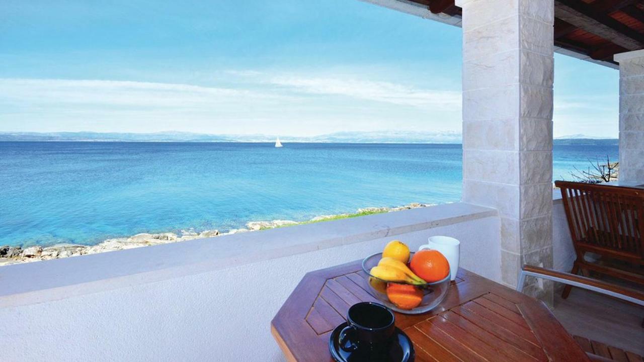 Schoenes Ferienhaus Direkt Am Meer ستومورسكا المظهر الخارجي الصورة