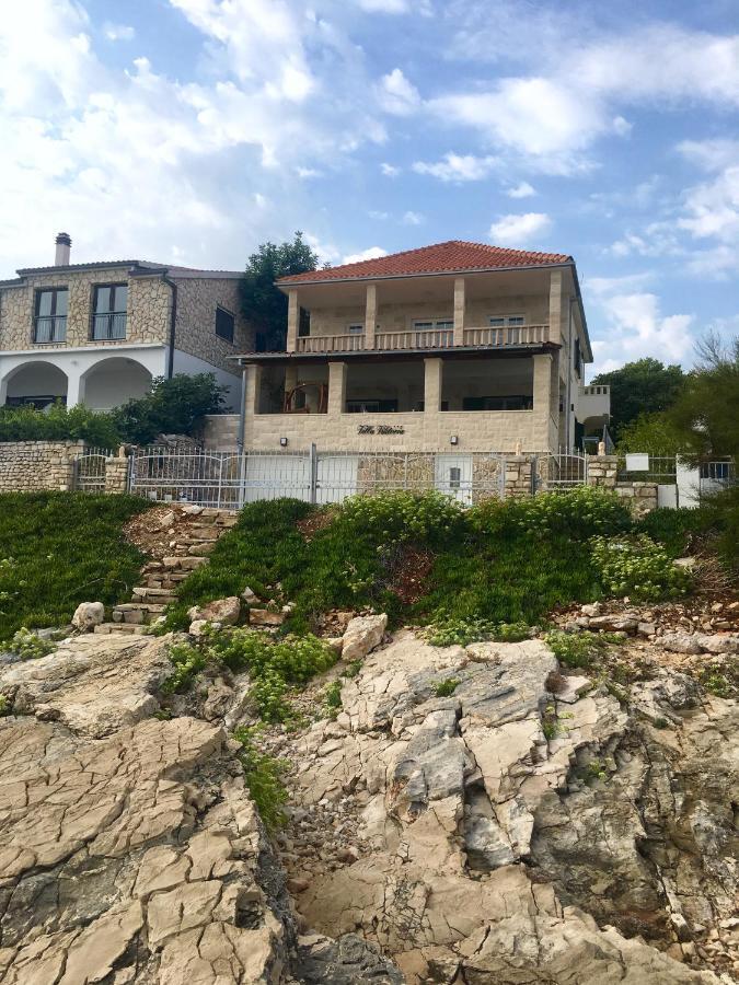 Schoenes Ferienhaus Direkt Am Meer ستومورسكا المظهر الخارجي الصورة